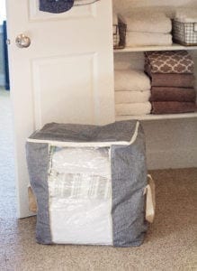 14 GENIUS WAYS TO ORGANIZE YOUR BLANKET STORAGE - Practical Perfection