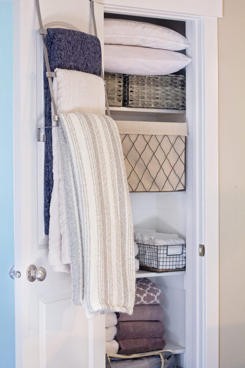 14 GENIUS WAYS TO ORGANIZE YOUR BLANKET STORAGE - Practical Perfection