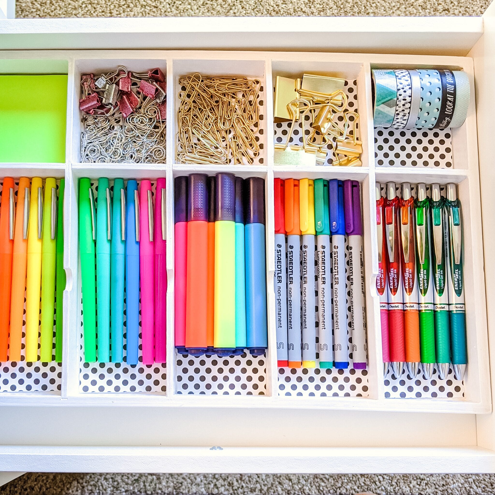 8 Easy Steps to Organize a Junk Drawer in 20 Minutes