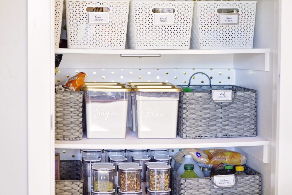 12 Easy Steps To Organize A Deep Pantry, How To Organize Deep Corner Kitchen Cabinets