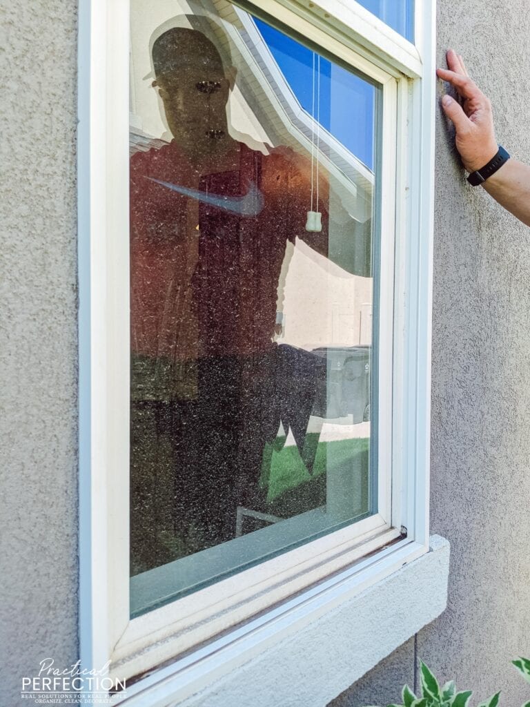 How to Clean or Wash Windows and Window Sills Like A Pro - Maidstr