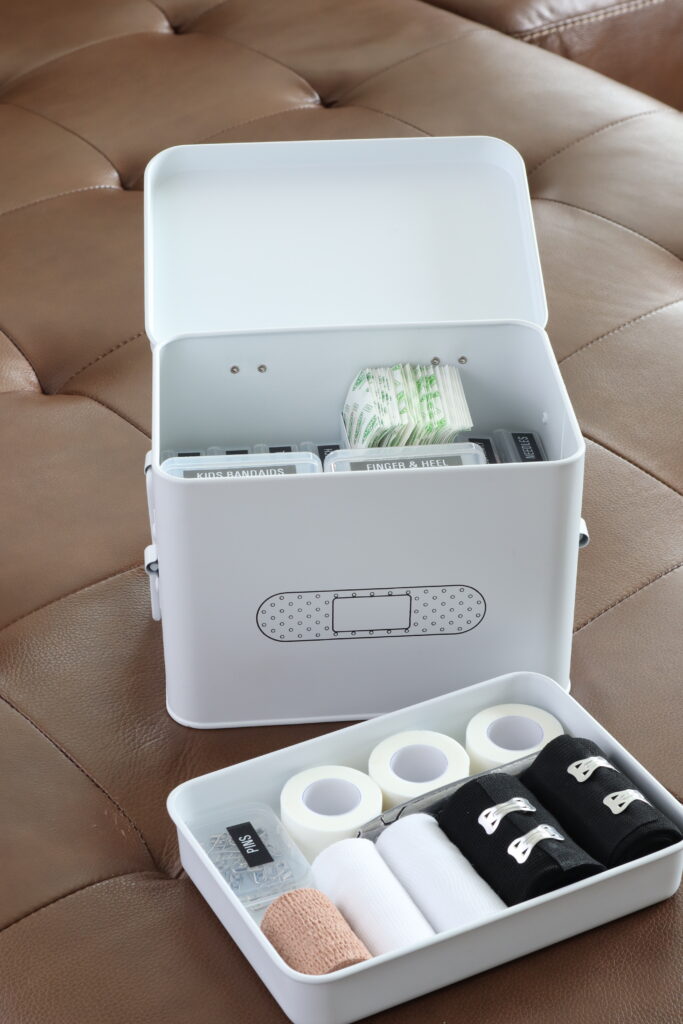 Organize your First Aid - Fashionable Hostess