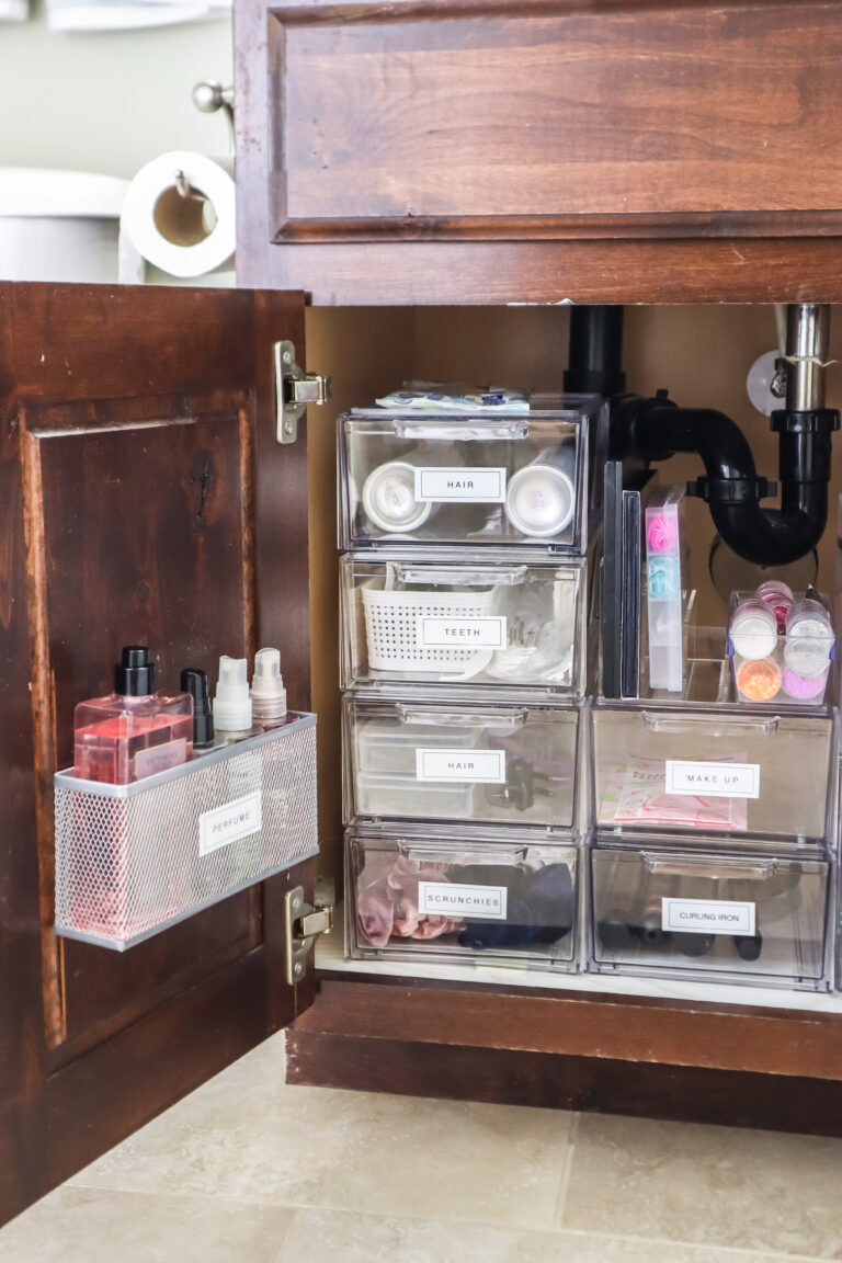 How to Organize Your Bathroom Cabinets for an Efficient, Tidy Space