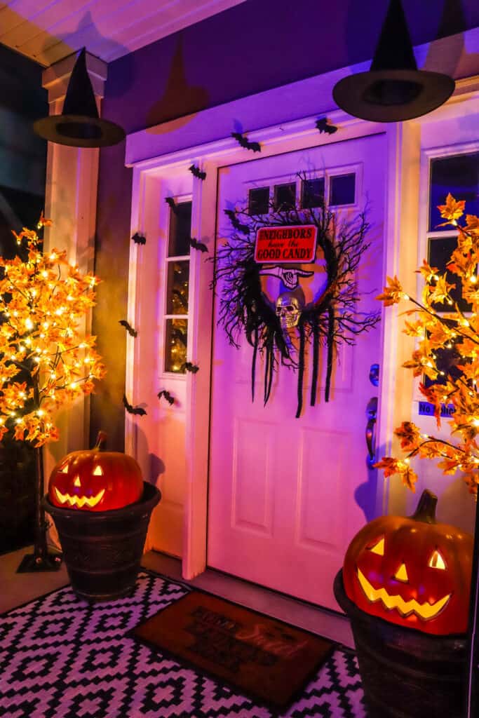 How to Decorate Your Front Porch for Halloween on a Budget: 21 ...