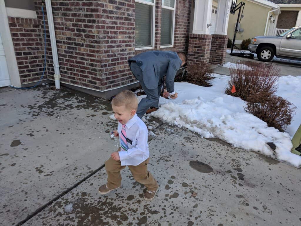 snowball fight christmas bucket list