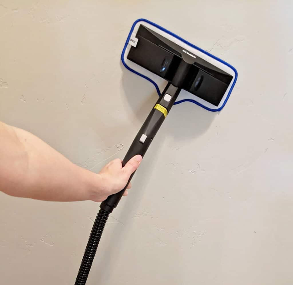 clean grimy walls before holiday guests arrive