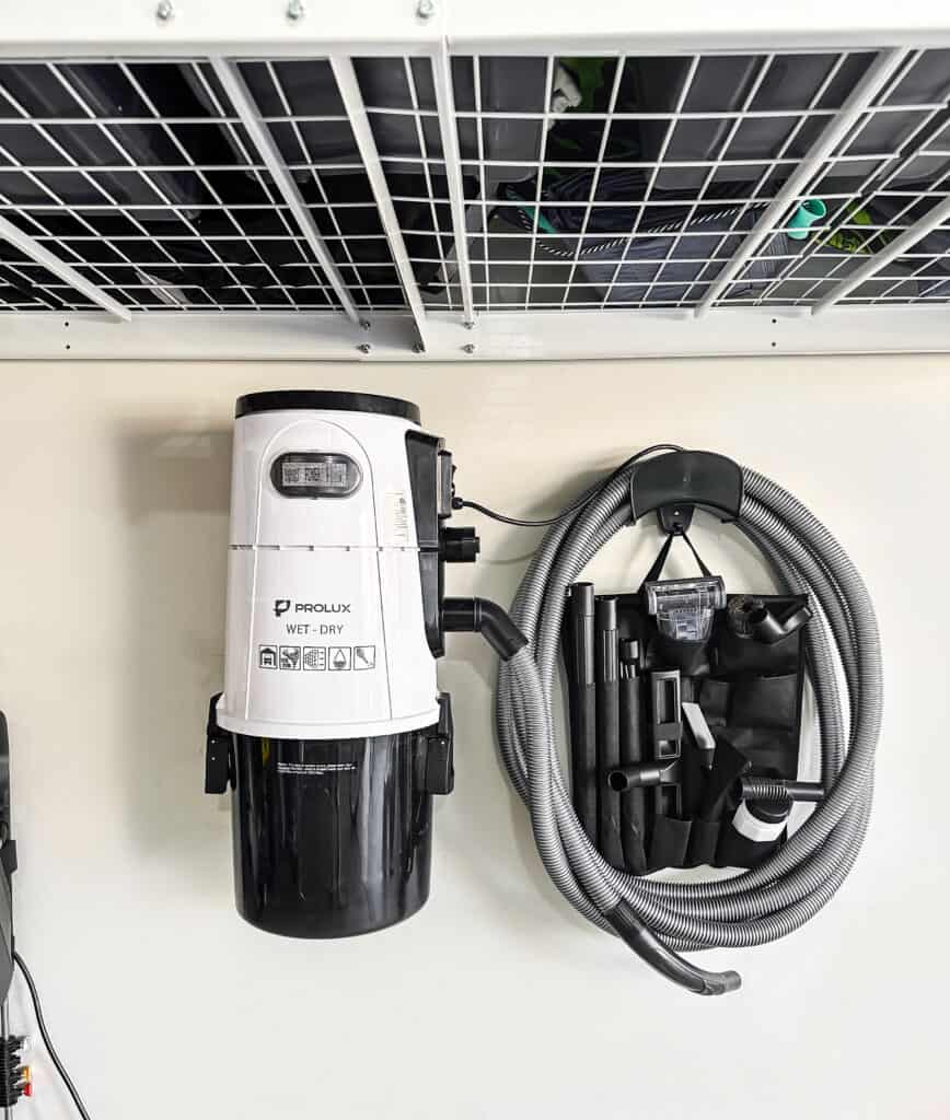 vacuums for garages