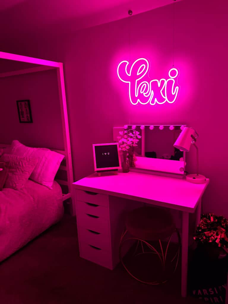 neon sign for bedroom